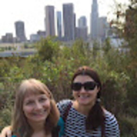 Meet your Posher, Sarah - Picture 1 of 1